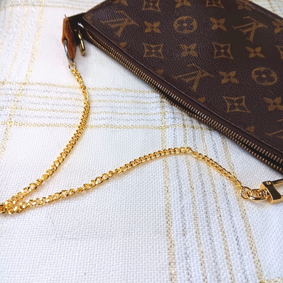 Louis Vuitton Vintage Pochette Accessoires handbag with Chain - Picture 6 of 15